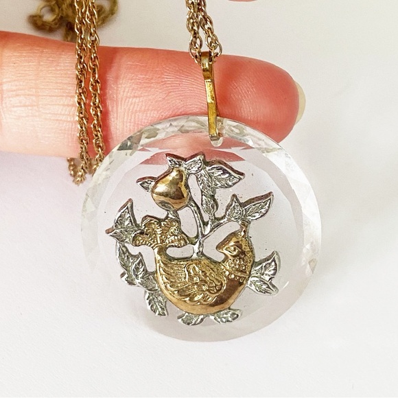 Vintage Hallmark partridge in a pear tree cut glass mixed metal pendant 18-20” - Picture 6 of 8